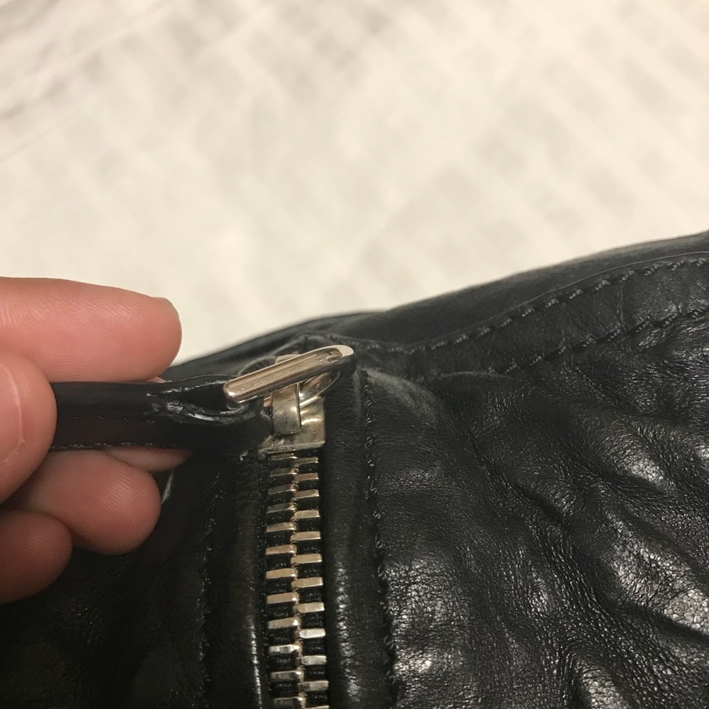 Authentic Givenchy Pandora - Picture 4 of 8